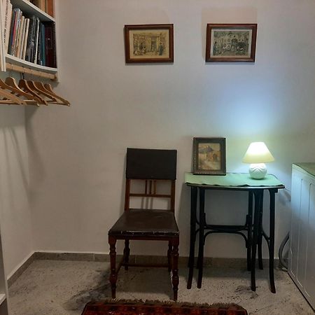 Boutique Apartment With Parking Boedapest Buitenkant foto